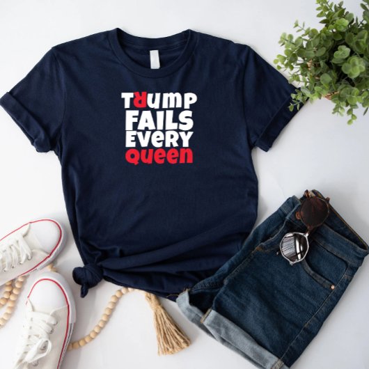 アンチトランプのフェミニストの抗議スローガン赤い黒 トライブレンドＴシャツ