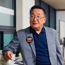 アンチトランプのフェミニズムの抗議スローガン