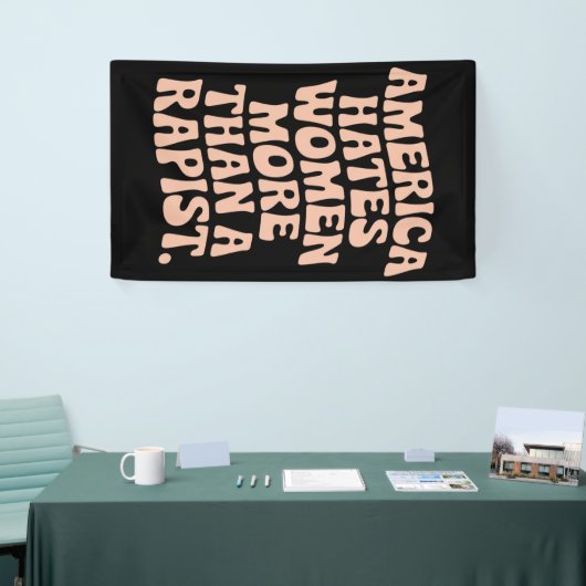 アンチトランプアンチマガプロフェミニスト活動家 横断幕 (トレードショー)