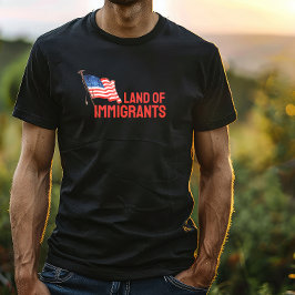 アンチトランプマーチの抗議フラグTシャツ Tシャツ