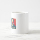 アンチトランプヴァンス – コーチ対ソファ コーヒーマグカップ (中央)