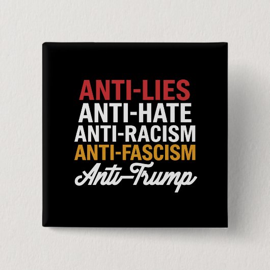 アンチトランプ嫌いうそとファシズムアンチトランプ 缶バッジ (正面)