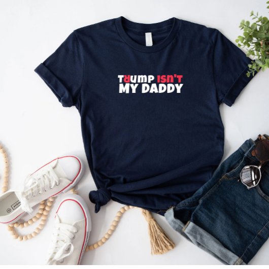 アンチトランプ学生の抗議スローガン赤エレガント Tシャツ