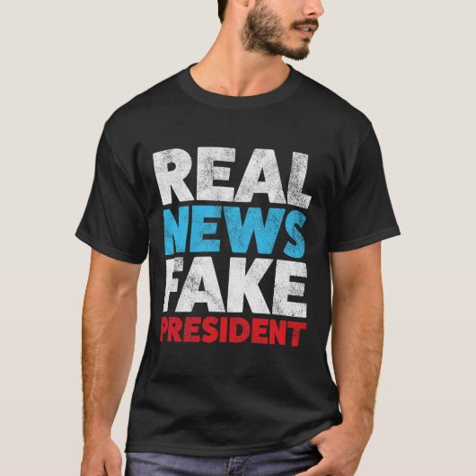 アンチトランプ実在シャツニュース偽の大統領Shirt Re Tシャツ (正面)