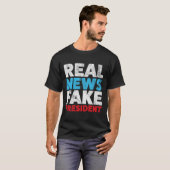 アンチトランプ実在シャツニュース偽の大統領Shirt Re Tシャツ (正面フル)
