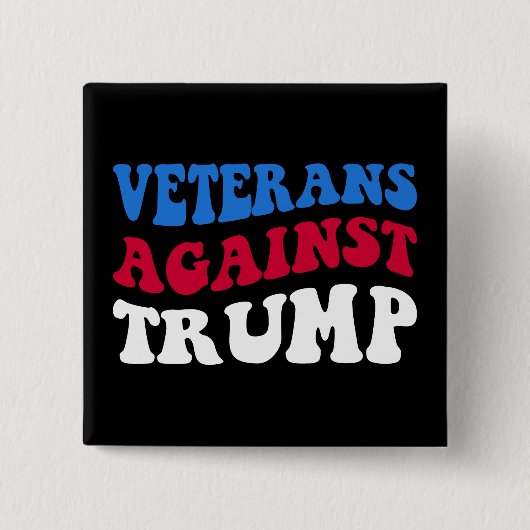 アンチトランプ – トランプIIに対する退役軍人 缶バッジ (正面)