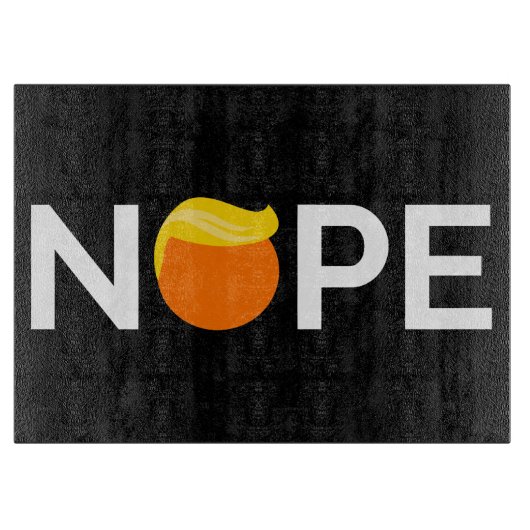 アンチトランプ – ノーペ版 カッティングボード (正面)