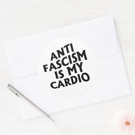 アンチファシズムは私のカーディオ ラウンドシール (封筒)
