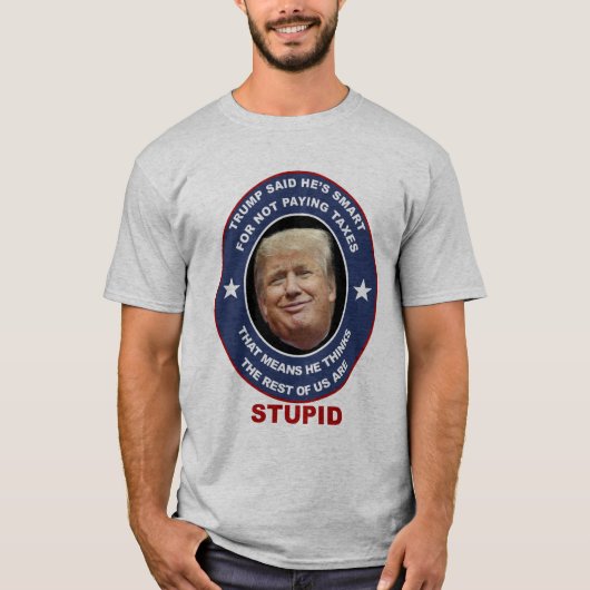 アンチ切札のTシャツの切札税拒否者の愚かな切札 Tシャツ (正面)