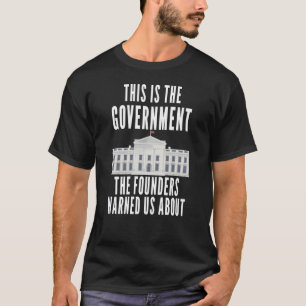 アンチ政府愛国的アメリカ人 Tシャツ