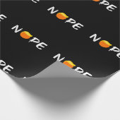 アンチ – トランプ – ノーペ版II ラッピングペーパー (角)