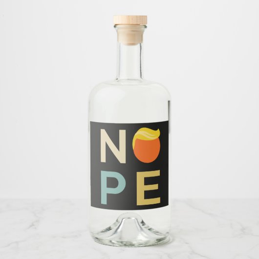 アンチ – トランプ – ノーペ版III リキュールボトルラベル (正面)