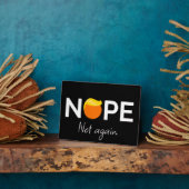 アンチ – トランプ – ノーペ、再びI フォトプラーク (側面)