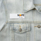 アンチ – トランプ – ノーペ、再びI 名札 (インサイチュ)