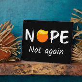 アンチ – トランプ – ノーペ、再びII フォトプラーク (側面)