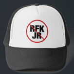 アンチRFK Jr.ロバート・F・ケネディに対する投票 キャップ<br><div class="desc">民主党議員はRFK Jrに対抗して団結し、2024年の大統領選挙の政治候補は民主的なパーティー価値を示していない。赤いストライクと丸のまわりにが政治的な帽子にロバートF.ケネディJrの名前を通る。</div>