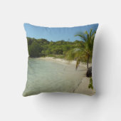 アンティグアンビーチ美しい熱帯風景 クッション (裏面)