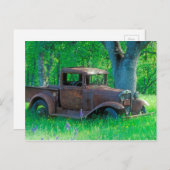 アンティークが草原で錆びついた ポストカード (正面/裏面)