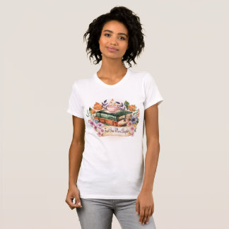 アンティークな水彩画の本とコーヒー まだ一章だけ Tシャツ