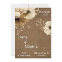 アンティークな茶色とベージュの花瓶