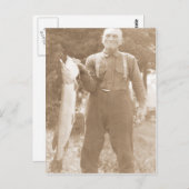 アンティークの写真の男が大きな魚を持って ポストカード (正面/裏面)
