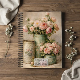 アンティークの缶に入ったヴィンテージのピーオニーの花束 ノートブック