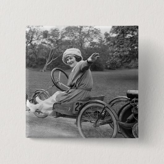 アンティークはカート、早い1900年代行きます 缶バッジ (正面)