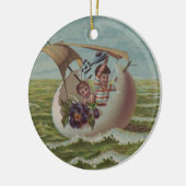 アンティークイースターカードセーリング卵の子供 セラミックオーナメント (左)