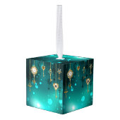 アンティークスケルトン鍵の緑の背景 キューブオーナメント (裏面アングル)