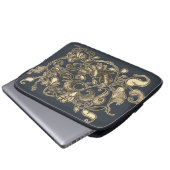 アンティークスチールノーザンバードスリーブ ラップトップスリーブ (正面下部)