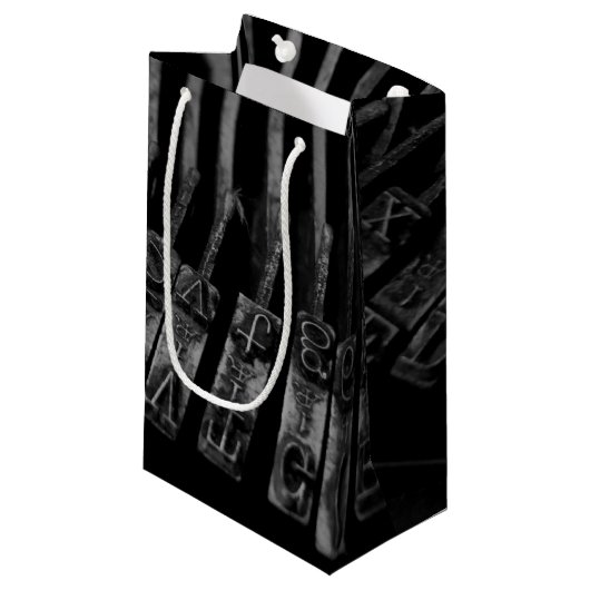 アンティークタイプライター抱き枕 スモールペーパーバッグ (正面アングル)