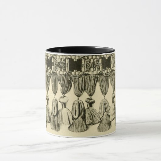 アンティークタッセルレースの部族パタビクトリアンーン金ゴールド マグカップ (中央)