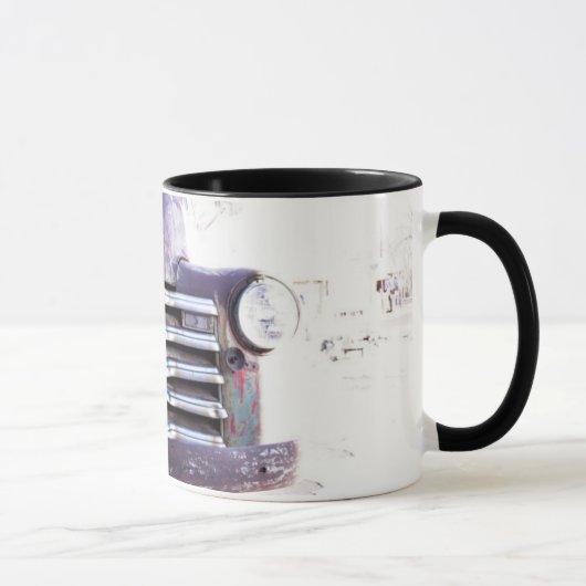 アンティークトラックとフェスティバルクリスマスリース マグカップ (右)