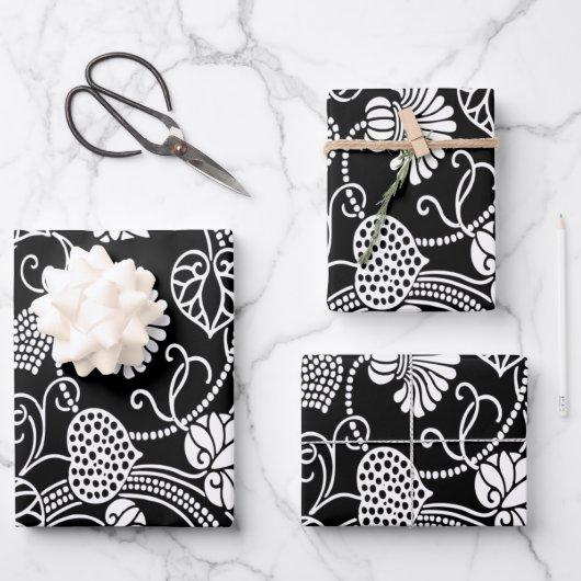 アンティークフローラルパターンブラックオンホワイト ラッピングペーパーシート (正面)