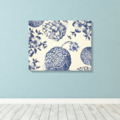 アンティークブルーフラワープリントフローラ キャンバスプリント (インサイチュ (ウッドフロア))