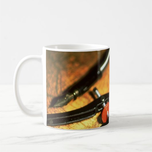 アンティークマップとコンパス コーヒーマグカップ (左)