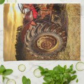 アンティークレッドトラクターファームトラクターヴィンテージトラクター キッチンタオル (折り畳み)