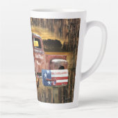 アンティークレッドトラックヴィンテージレッドトラックファームトラック カフェラテマグ (右)