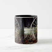 アンティーク素朴ワゴンホイールルーラルアートマグ ツートーンマグカップ (中央)