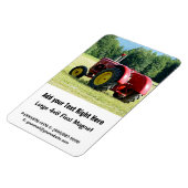 アンティーク赤と黄色のトラクターinフィールド マグネット (左側)