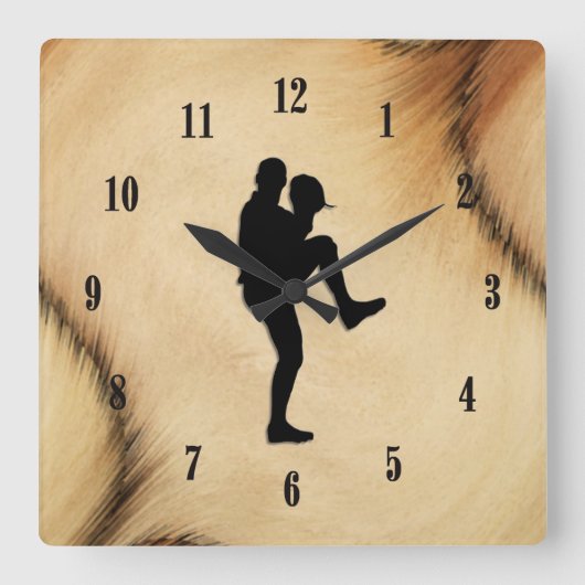 アンティーク野球選手のピッチャーの巻き上げ スクエア壁時計 (正面)