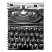 アンティーク60s rで使用される古いタイプライター ノートブック (正面)