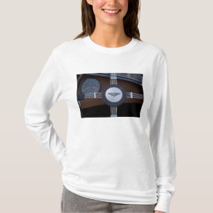 アンティーク ジャガー 3 Tシャツ