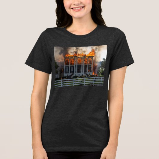 アンテベラムマンション | ファイアー噴火ノットウェイリゾート トライブレンドＴシャツ (正面)