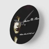 アンドリューDeレオン-公式のVampの時計 ラウンド壁時計 (傾斜)