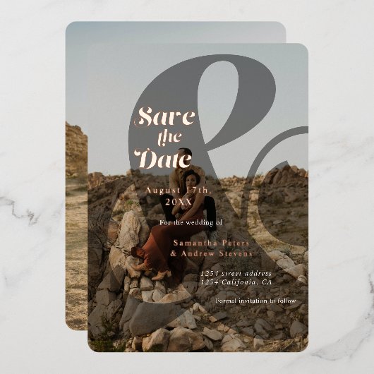 アンパサンドモダンオーバーレイ2枚の写真が日付を保存 箔招待状 (正面/裏面)