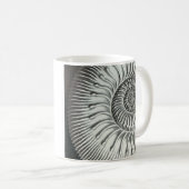 アンモナイトの写真のデザインの上の美しい終わり コーヒーマグカップ (正面右)