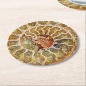 アンモナイトの化石のコースター ラウンドペーパーコースター (アングル)