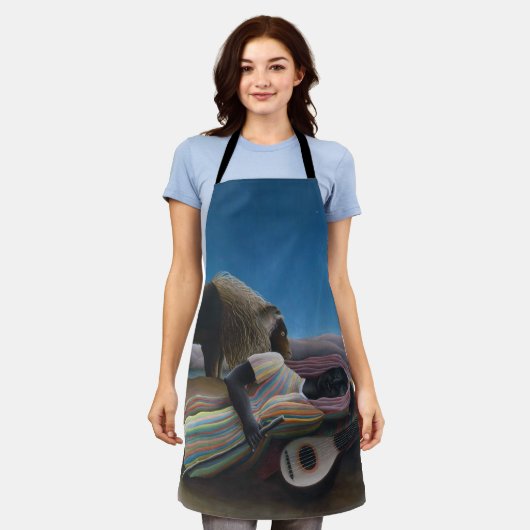 アンリルーソー – ザスリーピングジプシー エプロン (着用した状態)