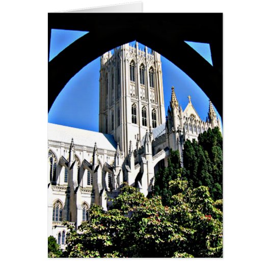 アーカイウェイカードを通るワシントン国家大聖堂 (正面)